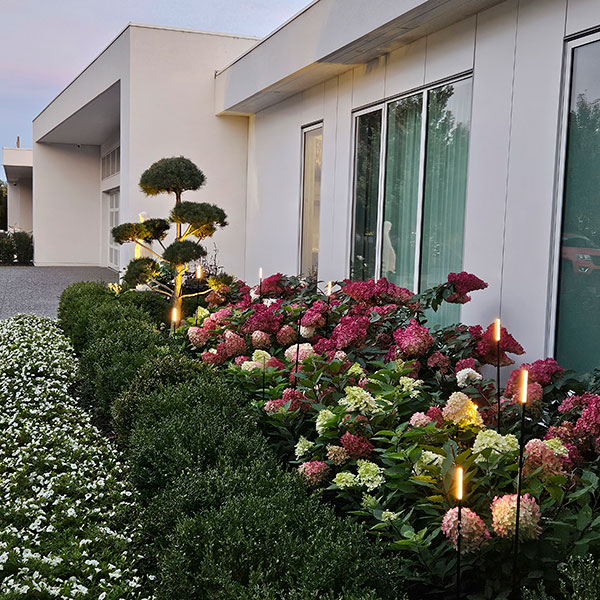 Cohesion Landscape Design project - Lakeshore Luxury Image 1